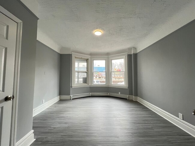 Unit 1 - 603 S 17th St