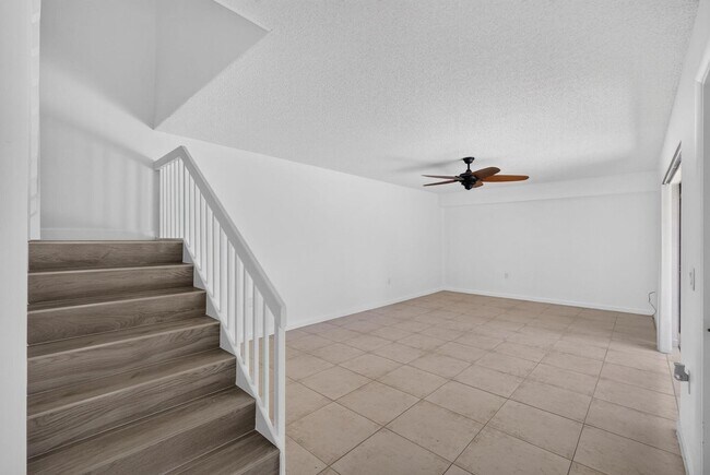 Building Photo - 851 Blue Ridge Cir