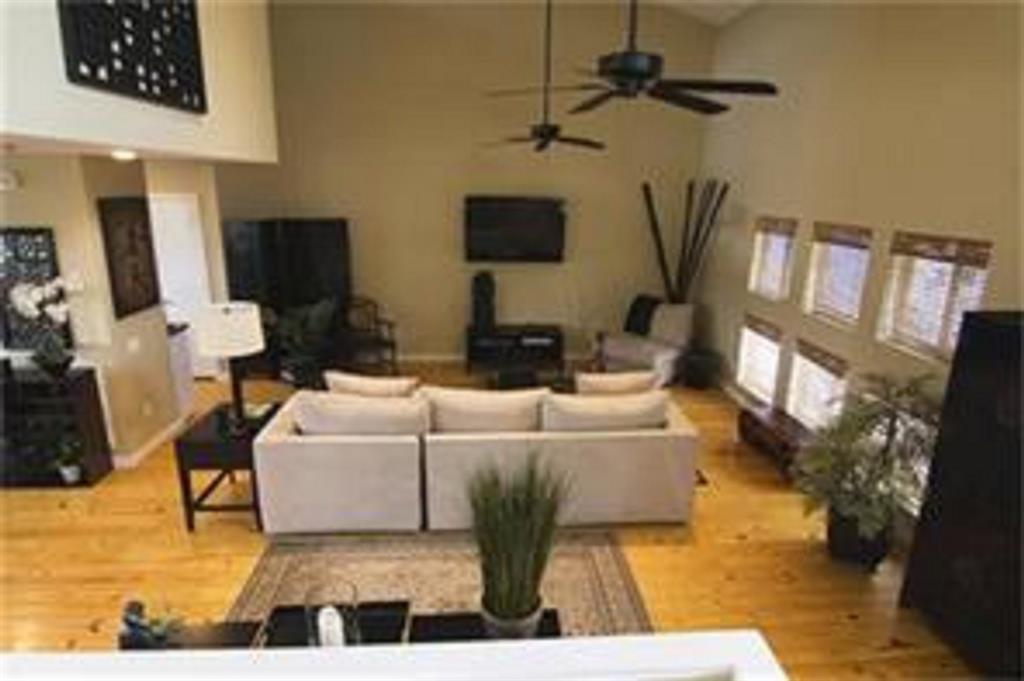 Foto principal - 3216 Yellowstone Blvd