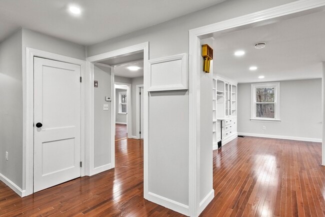 Building Photo - 138 Walker Rd