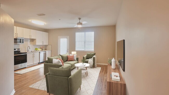 Sala de estar con suelo de superficie dura - Summit Crossing