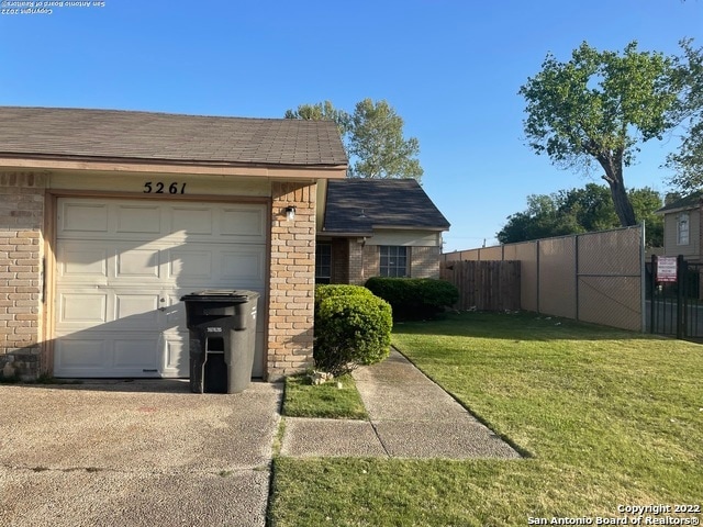 Building Photo - 5261 Gawain Dr