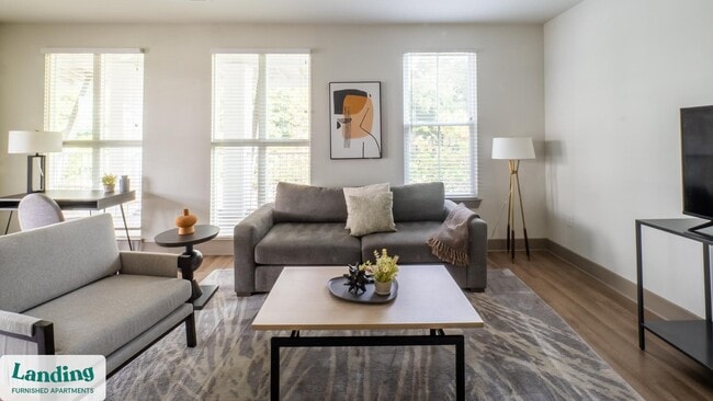 Building Photo - 202 Promenade Vista St