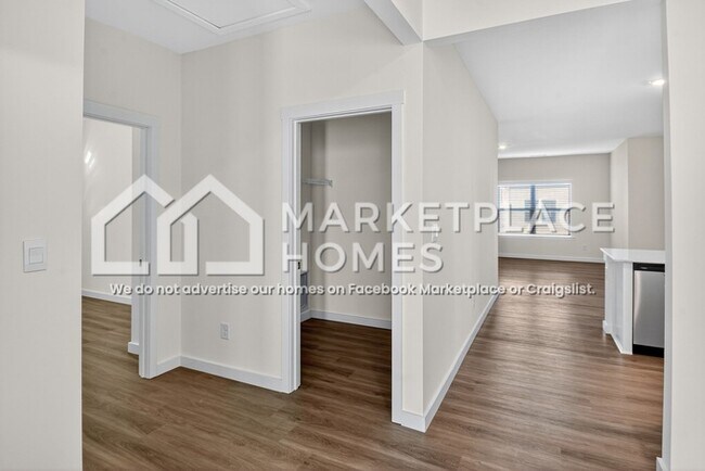 Foto del edificio - 4321 Scenic Mdw Dr NE