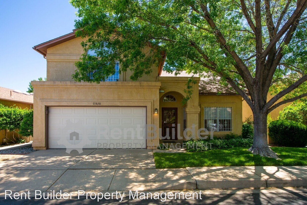 Foto principal - 3 br, 2.5 bath House - 11028 Griffith Park...