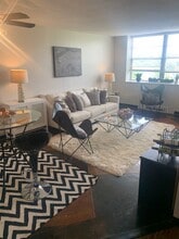 One Bedroom Living room - The Bonsai at Central Gardens