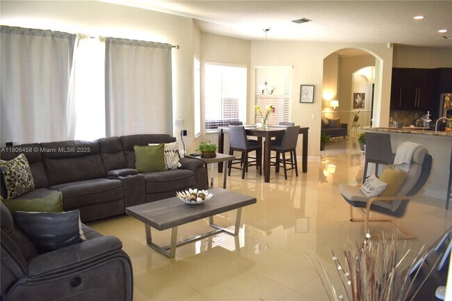 Foto del edificio - 3937 W Gardenia Ave