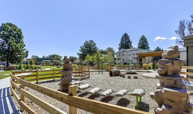 Building Photo - Spyglass Creek