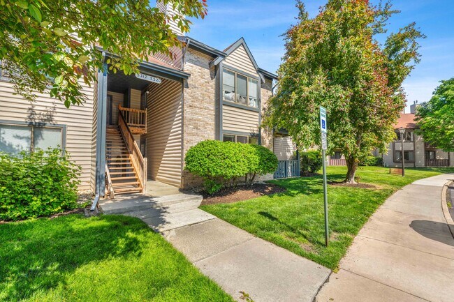 Foto del edificio - 5317 Aberdeen Dr