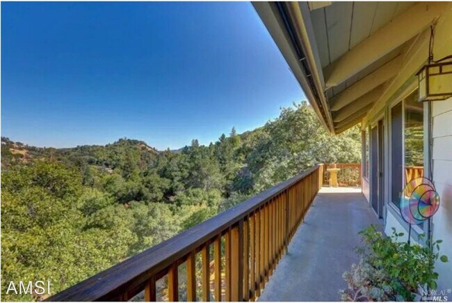 Foto del edificio - 4 br, 2 bath House - 90 Oakland Ave