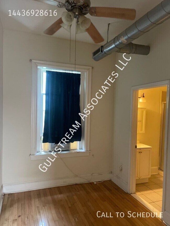 Building Photo - 319 W Mulberry St