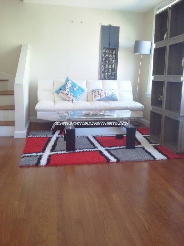 Foto principal - 292 D St
