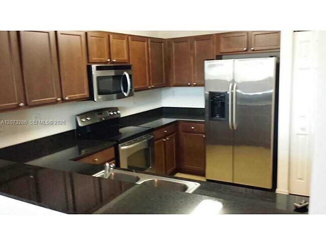 Foto del edificio - 10800 NW 88th Terrace