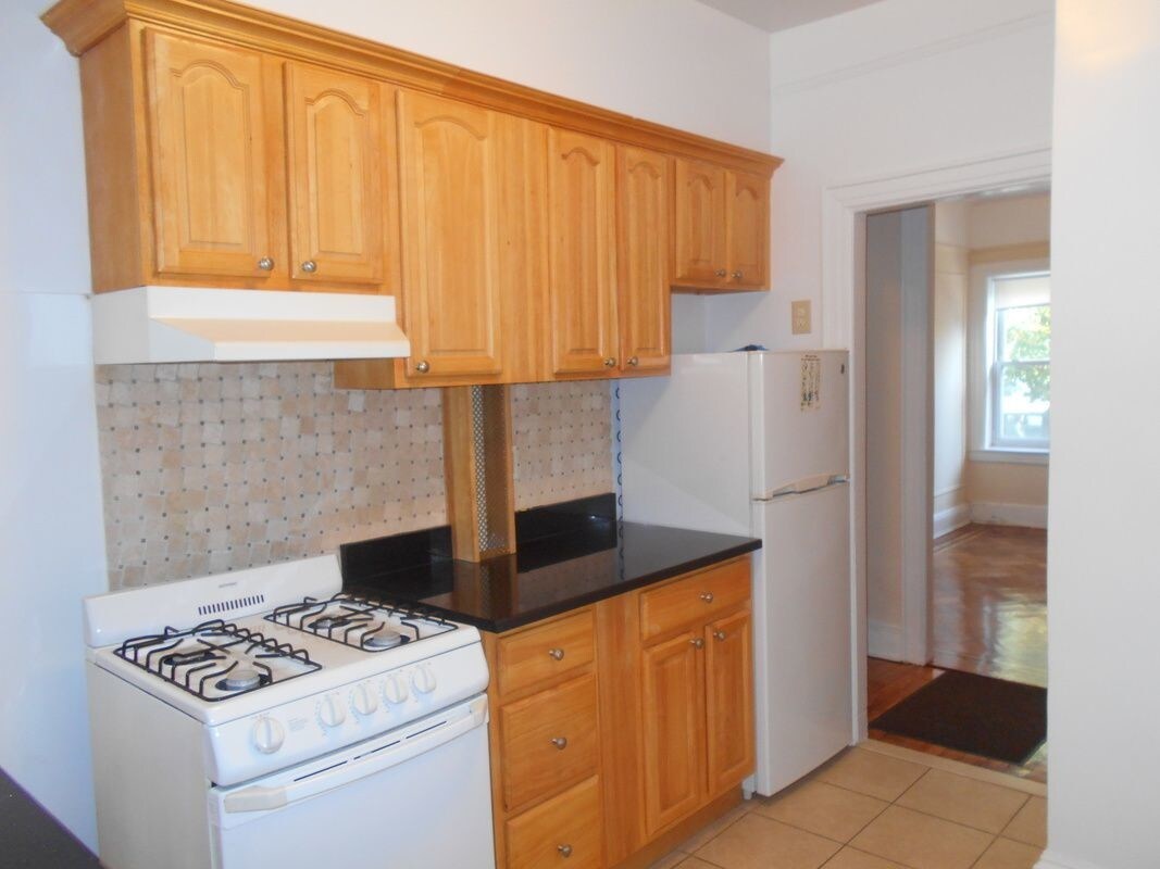 Foto principal - 31-82 36th St
