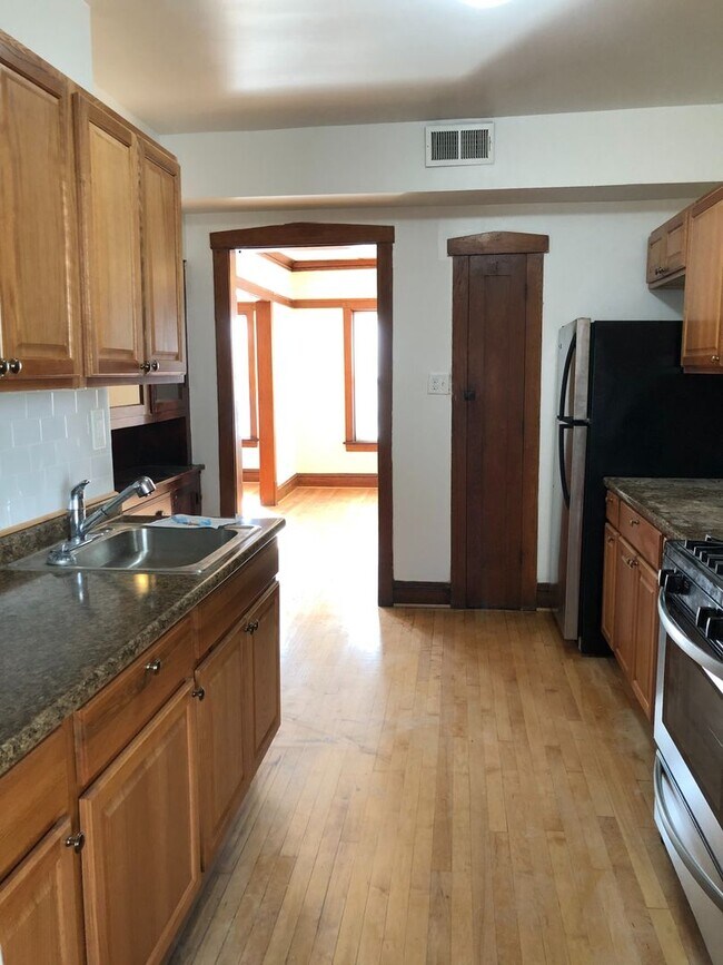 Foto del edificio - 4018 W Cortland St