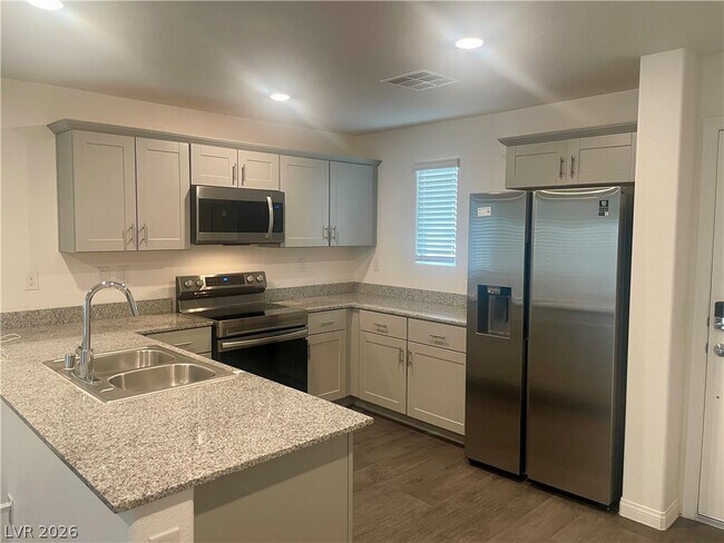 Foto del edificio - 12243 Radiant Sunrise Rd