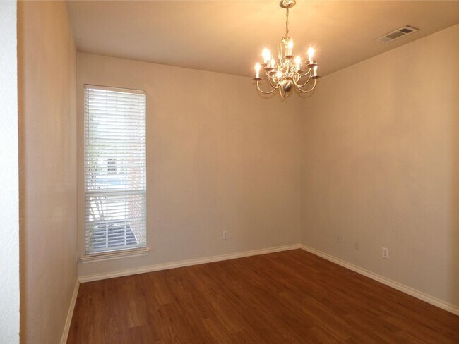 Foto del edificio - 2128 Haylee Dr