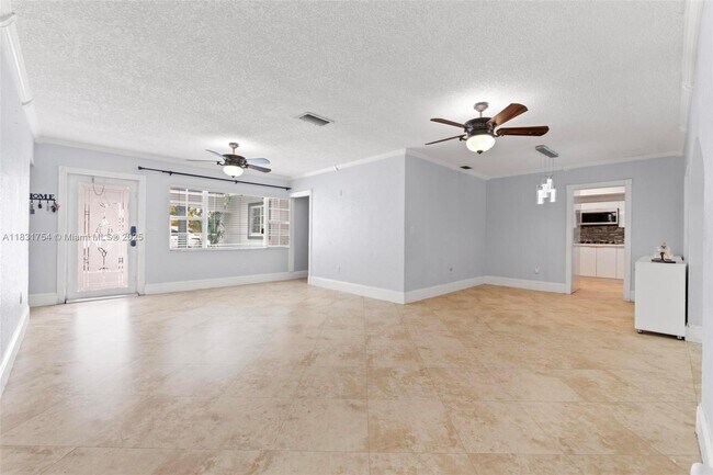 Foto del edificio - 7521 Johnson St