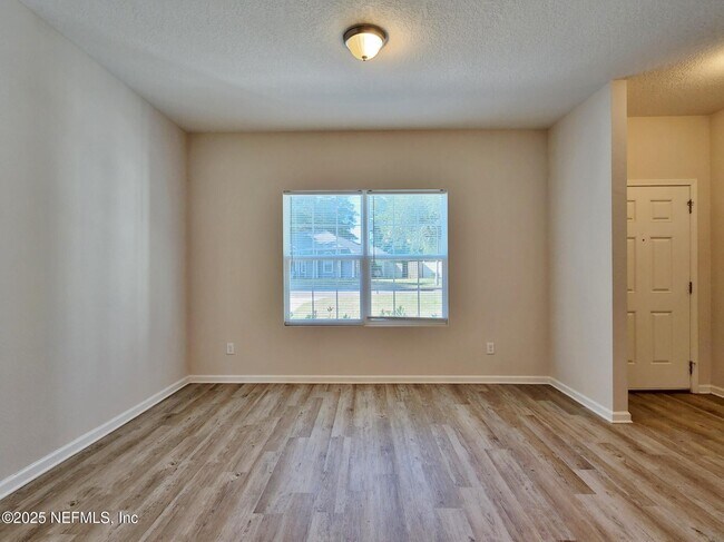 Building Photo - 839 Pine Moss Rd