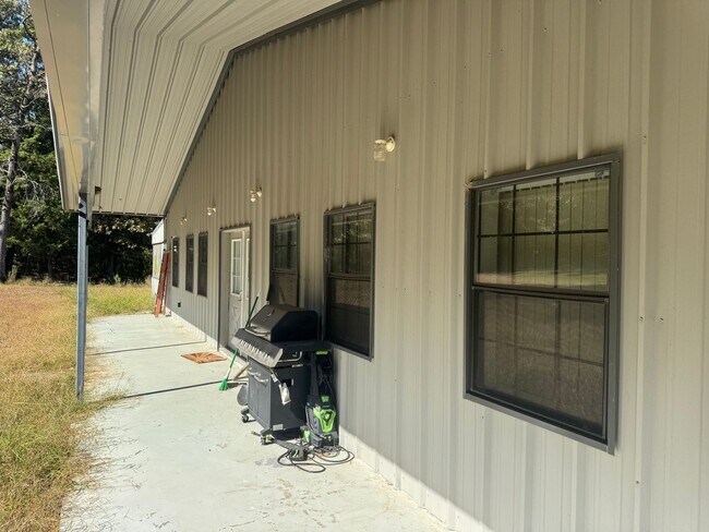 Building Photo - Getaway in the woods - Winnsboro