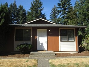 Building Photo - 13104 86 Ave E