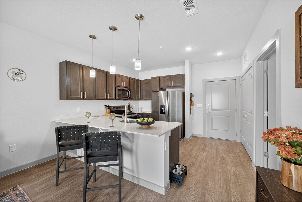 Eckhert Crossing Apartments - 7730 Woodchase Dr San Antonio, TX