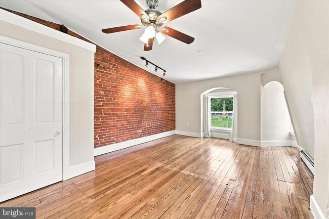 Building Photo - 1810 Mt Salem Ln