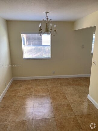 Building Photo - 684 Monaco Ct