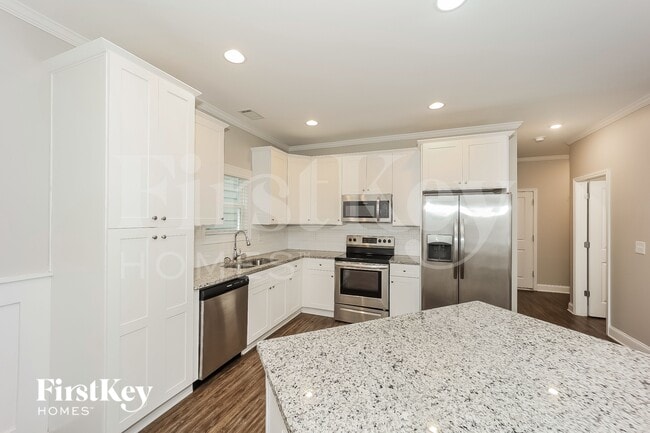 Building Photo - 203 Preserve Dr