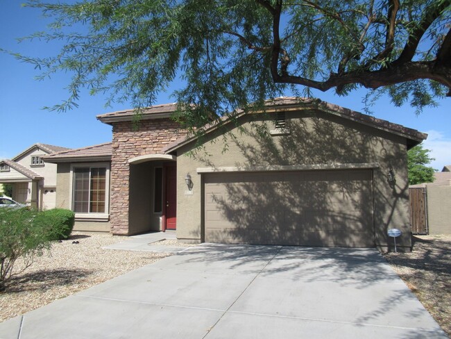 Building Photo - Spacious  Home in Avondale!