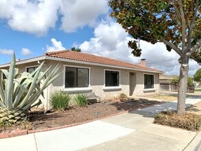Building Photo - 1590 Cembellin Dr