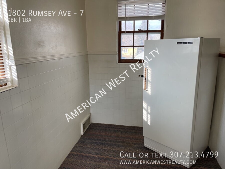 Foto del edificio - 1802 Rumsey Ave