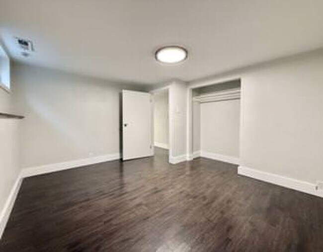 Foto del edificio - 652 E Roosevelt Ave