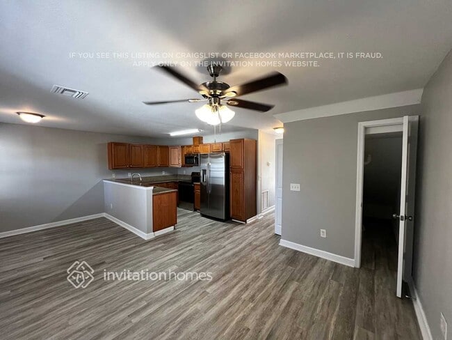 Foto del edificio - 102 Carol Susan Ln