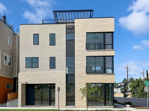 Building Photo - 4480 W 45th Ave
