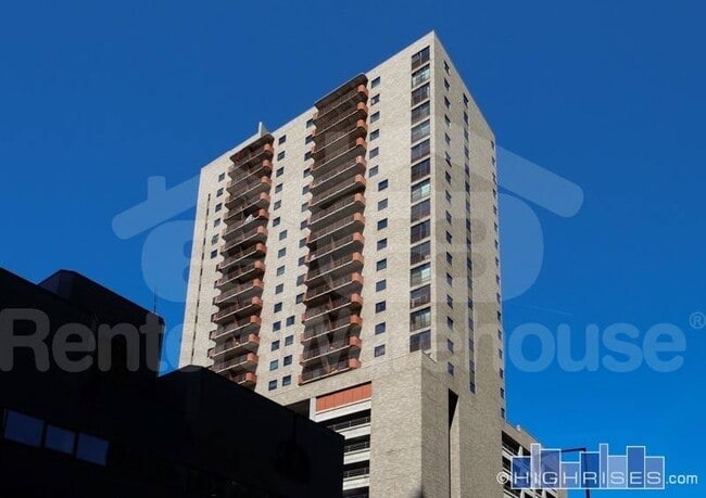 Building Photo - 66 9th St E