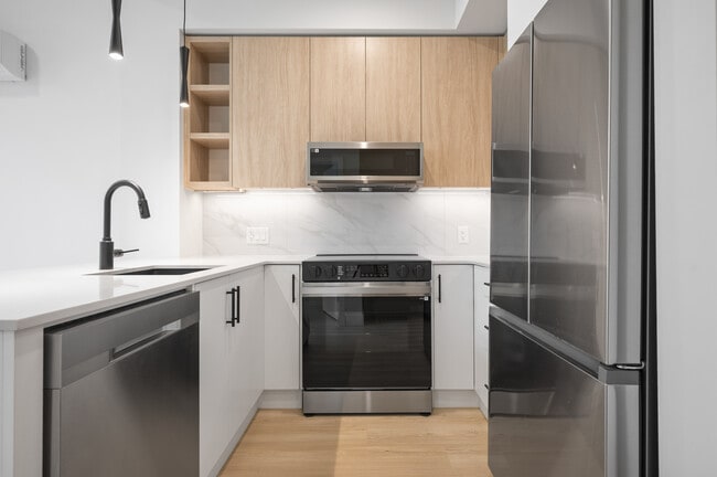 Building Photo - 34395 Gladys Ave