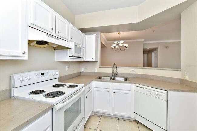 Building Photo - 5550 Pga Blvd