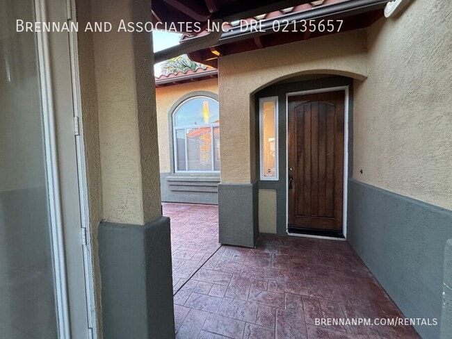 Building Photo - 932 Palencia Pl