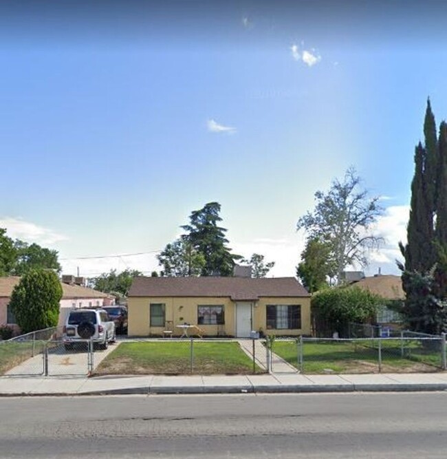 Building Photo - Coming Soon: 4 Bd 2 Ba in South Central Ba...