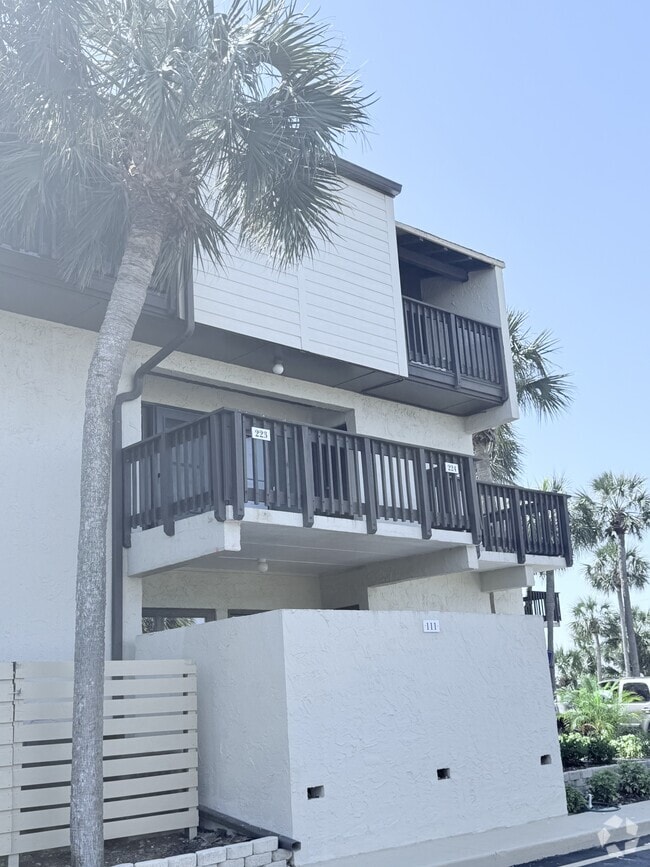 Building Photo - 5650-5A1A A1A S