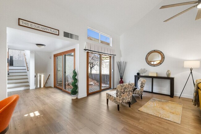 Foto del edificio - 1353 Coyote Rd