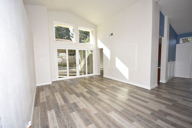 Foto del edificio - 428 Rockport Cir