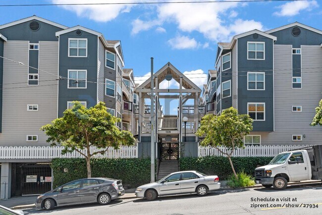 Building Photo - 1235 McAllister St