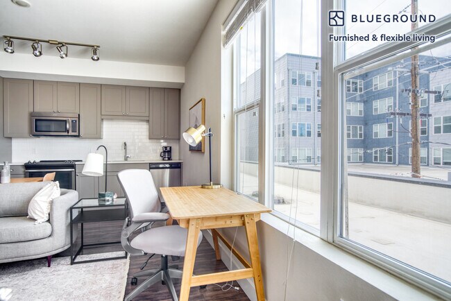 Foto del edificio - 3251 Lowell Blvd