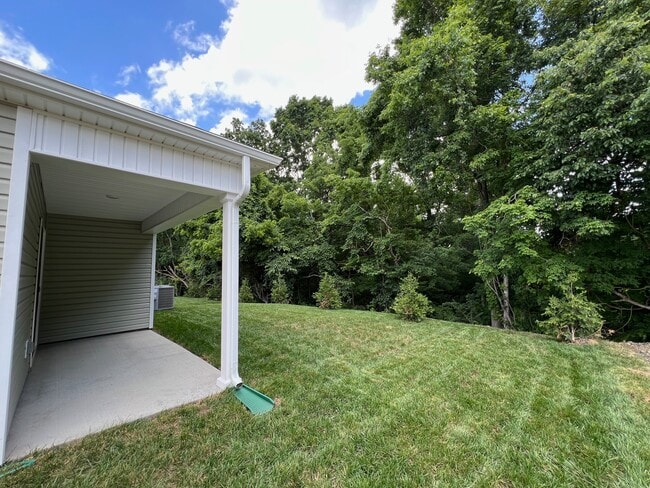Building Photo - 336 Arrowhead Dr