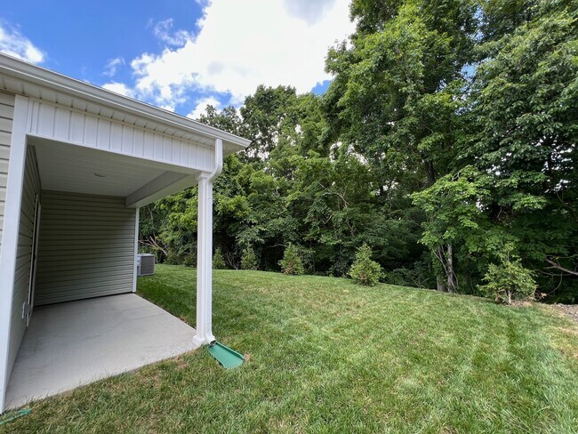 Foto del edificio - 336 Arrowhead Dr