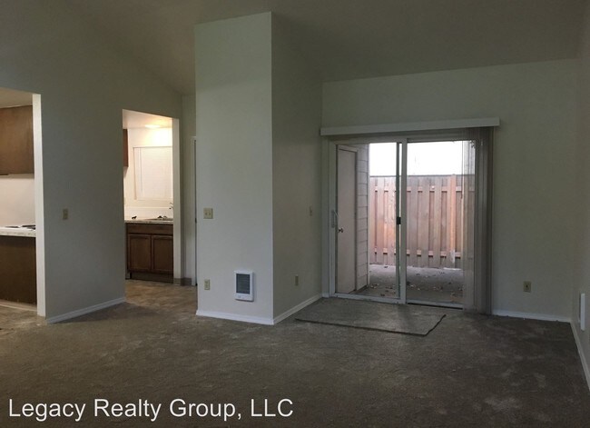 Foto del edificio - 9009-9015 SE Clackamas Rd