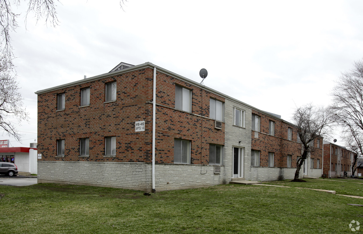 Primary Photo - Holly Manor Apartments