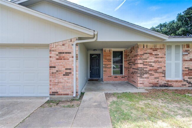 Building Photo - 21319 Park Green Dr